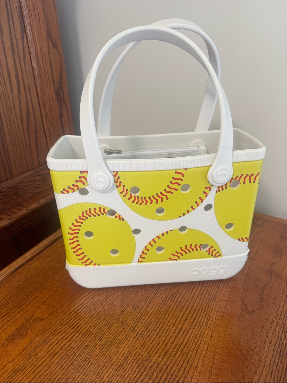 BOGG BASEBALL BITTY YELLOW / WHITE BASEBALL TOTE NEW